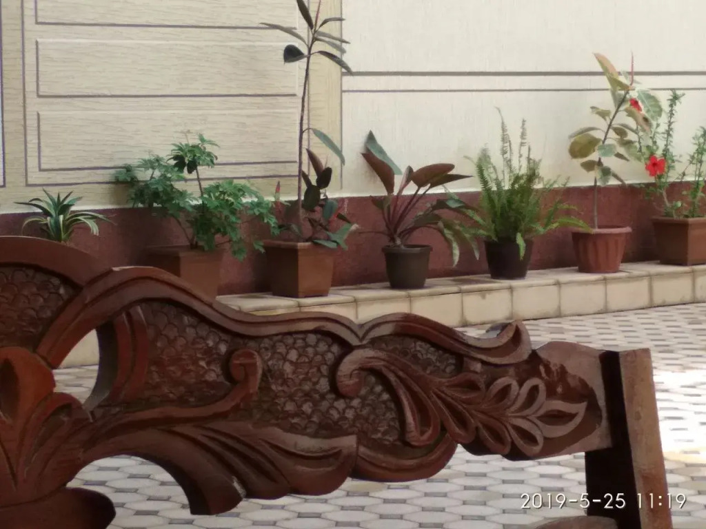 Uvaysiy Guest house
