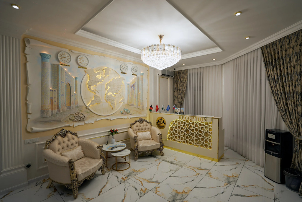 Maksima Hotel