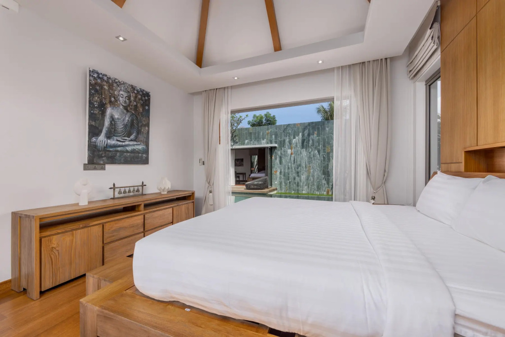 Modern 3BR Villa Kaimana with Private Pool
