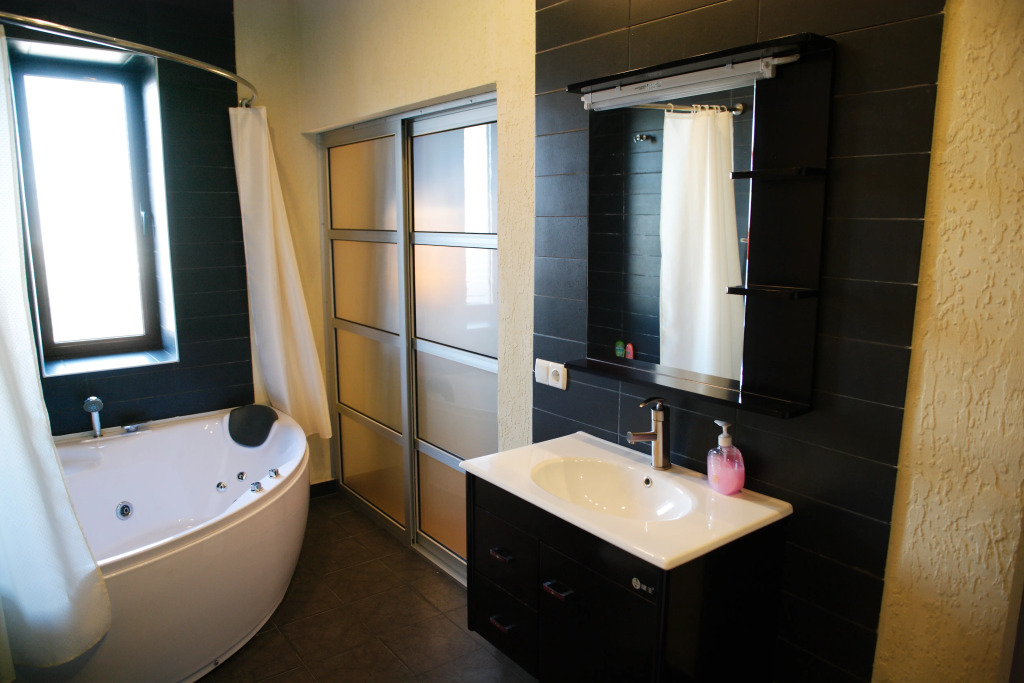 Tian-Shan Hotel