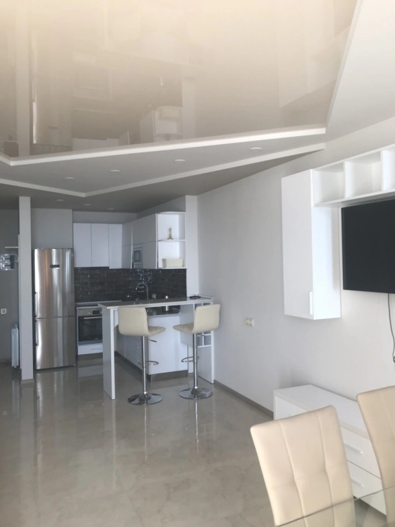 Mega Palace Apartments
