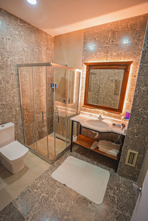Отель Aria Palace