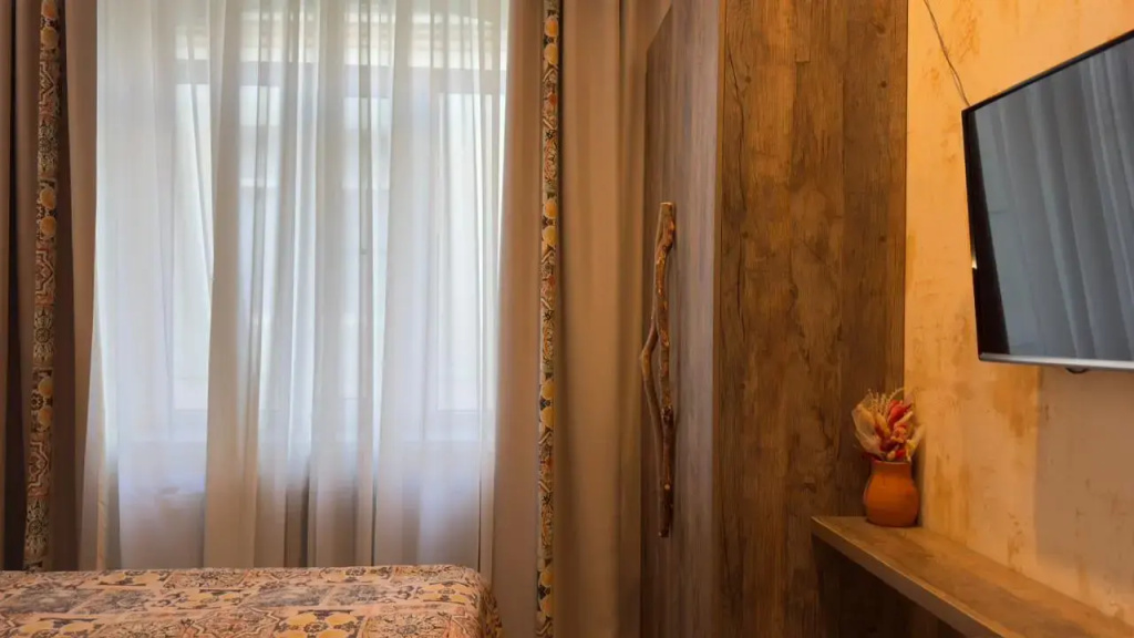 Отель Аниш