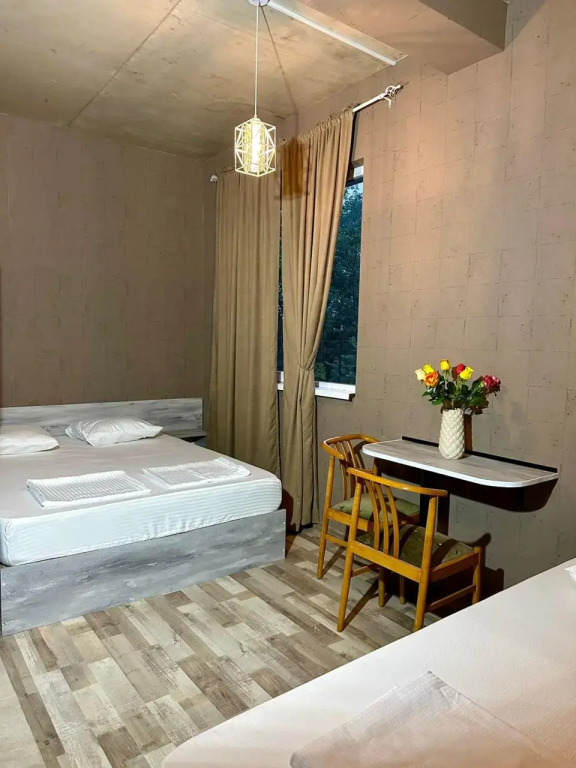 Отель Holiday Garden Tbilisi