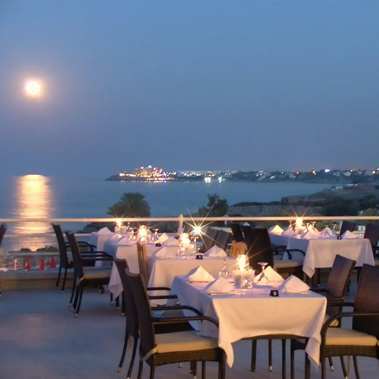 Denizkizi Hotel