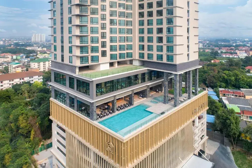 Brighton Grand Hotel & Convention Pattaya