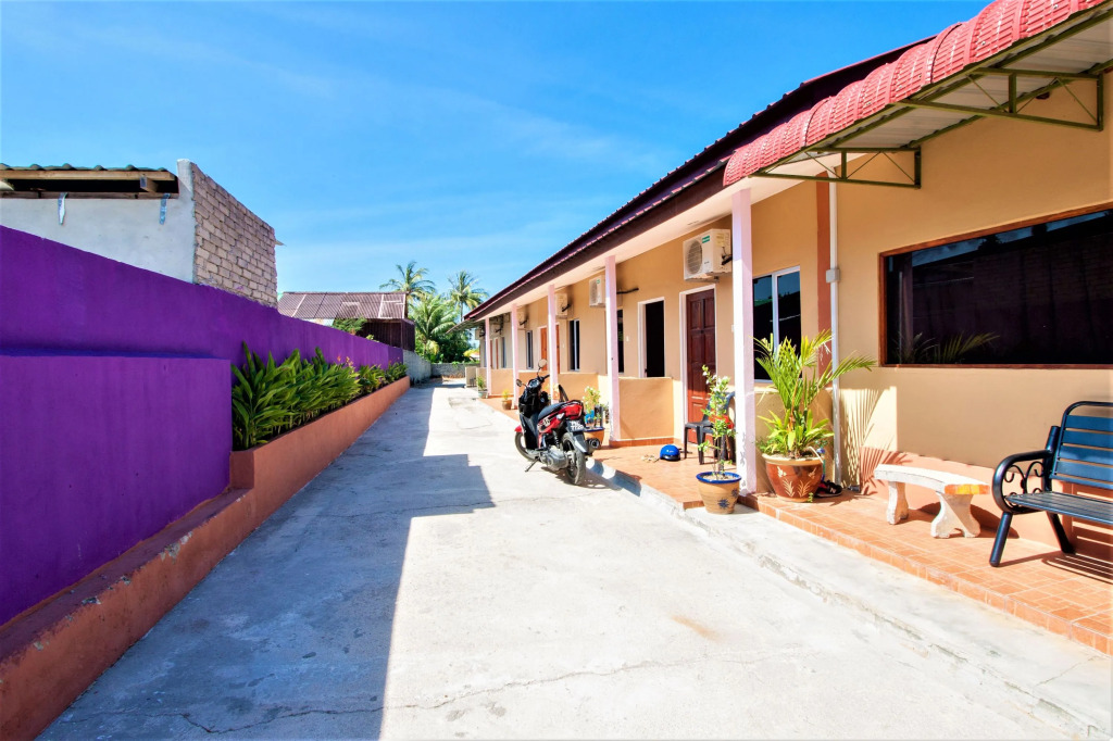 Отель ZEN Rooms Jalan Bohor