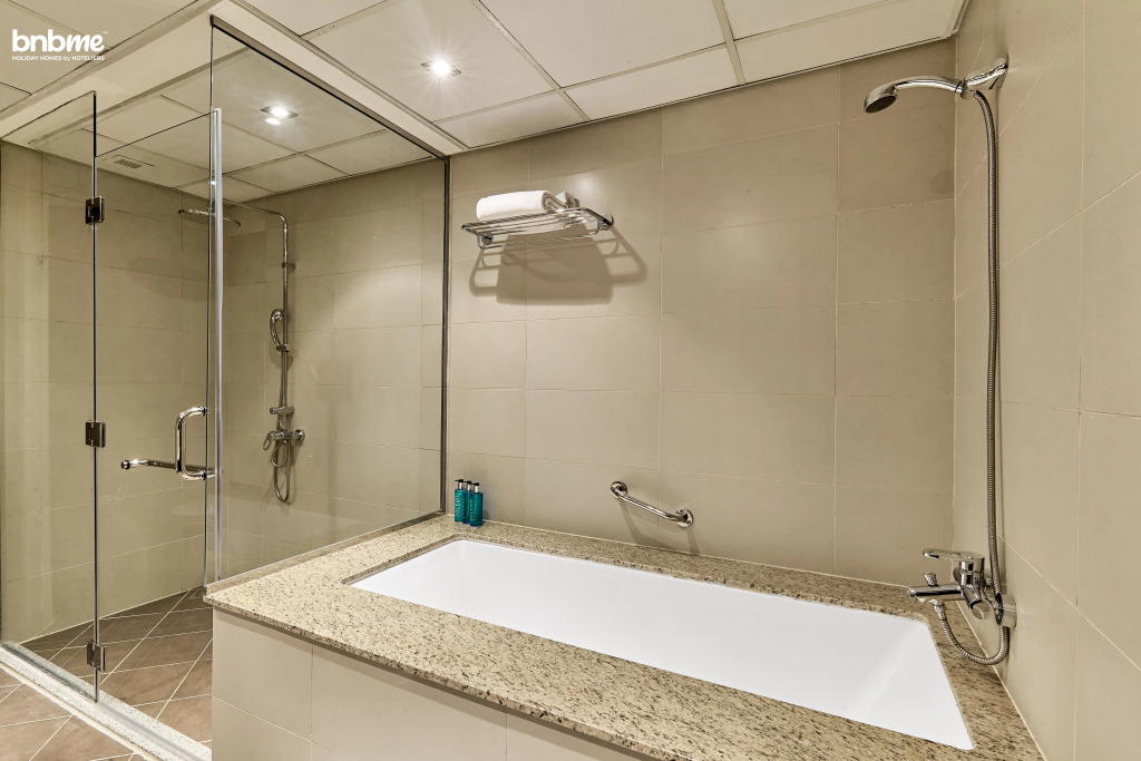 Апартаменты Bnbmehomes  Lux Living Redefined Palm Jumeirah - 507
