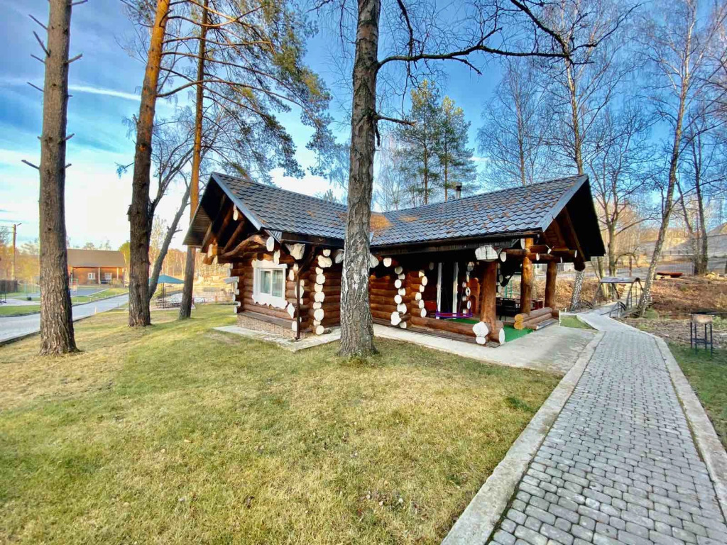 Двухместный коттедж с балконом и с красивым видом из окна (двуспальная кровать)
