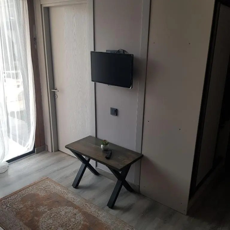 Chernyi Slon Hotel