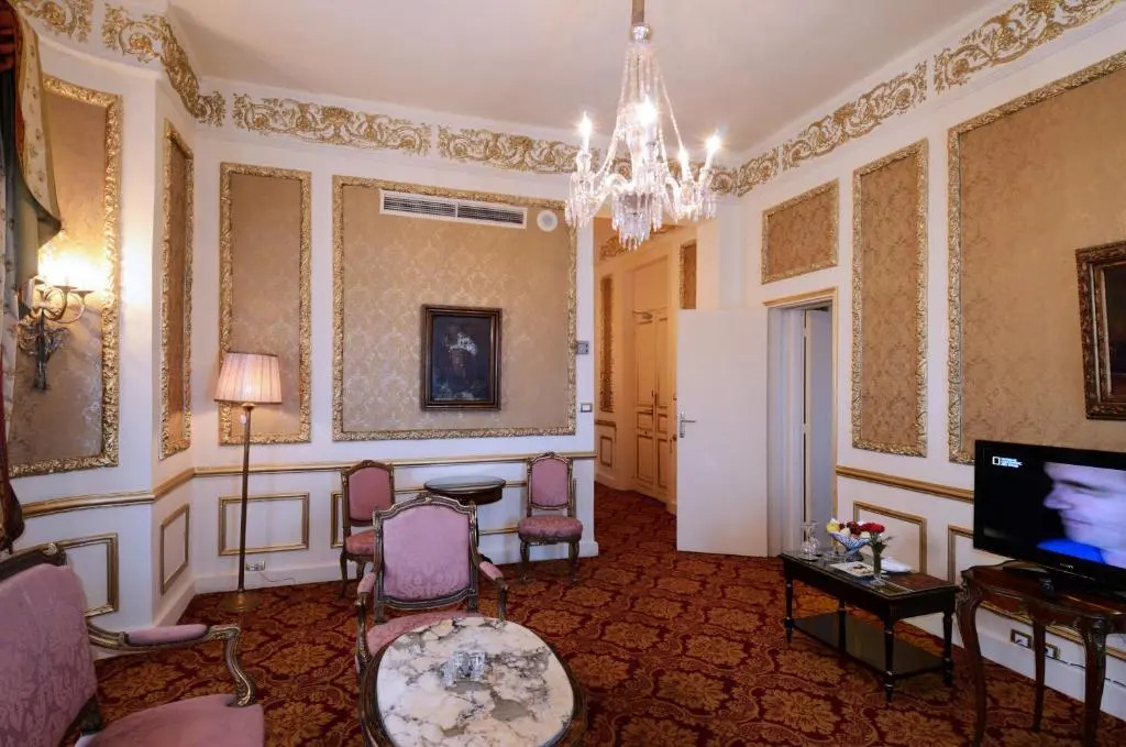 Отель Windsor Palace Luxury Heritage Hotel
