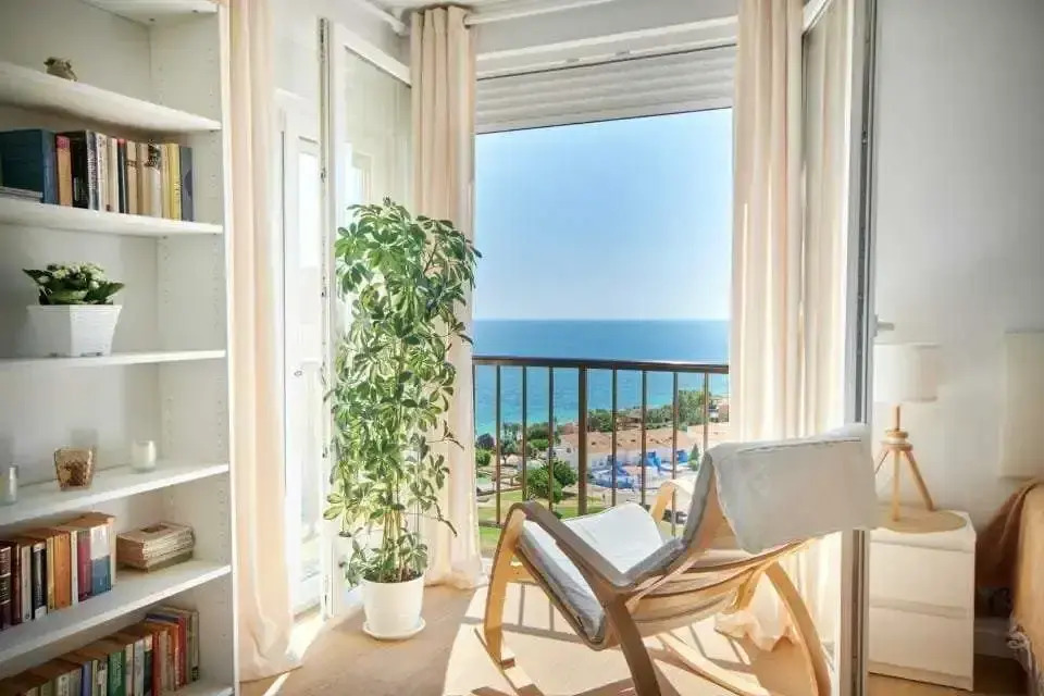Апартаменты Studio Campoamor with sea view