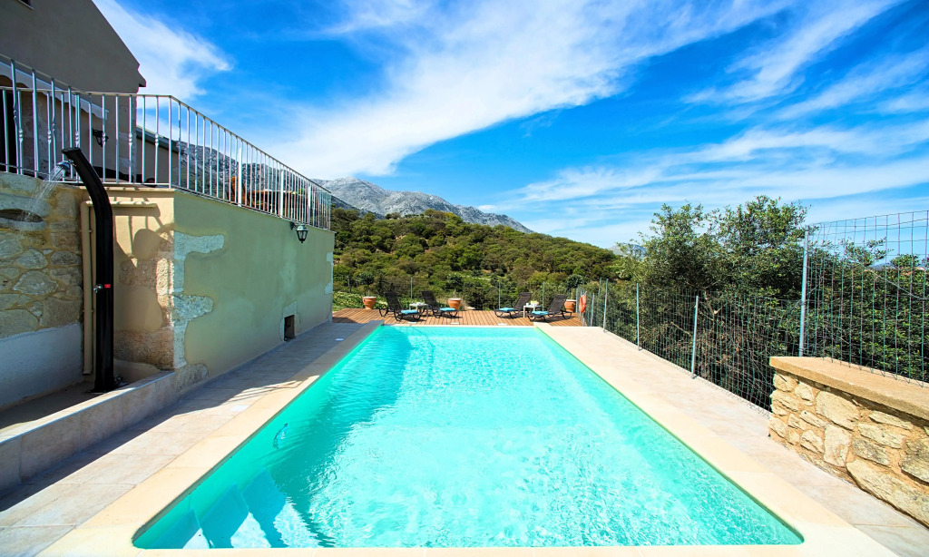 Вилла Cretan View Heated Pool