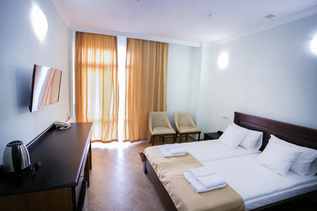 Hotel ACRA