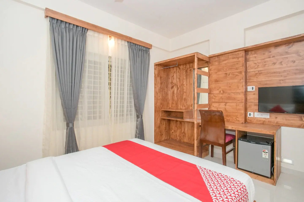 Отель Dollars Nest