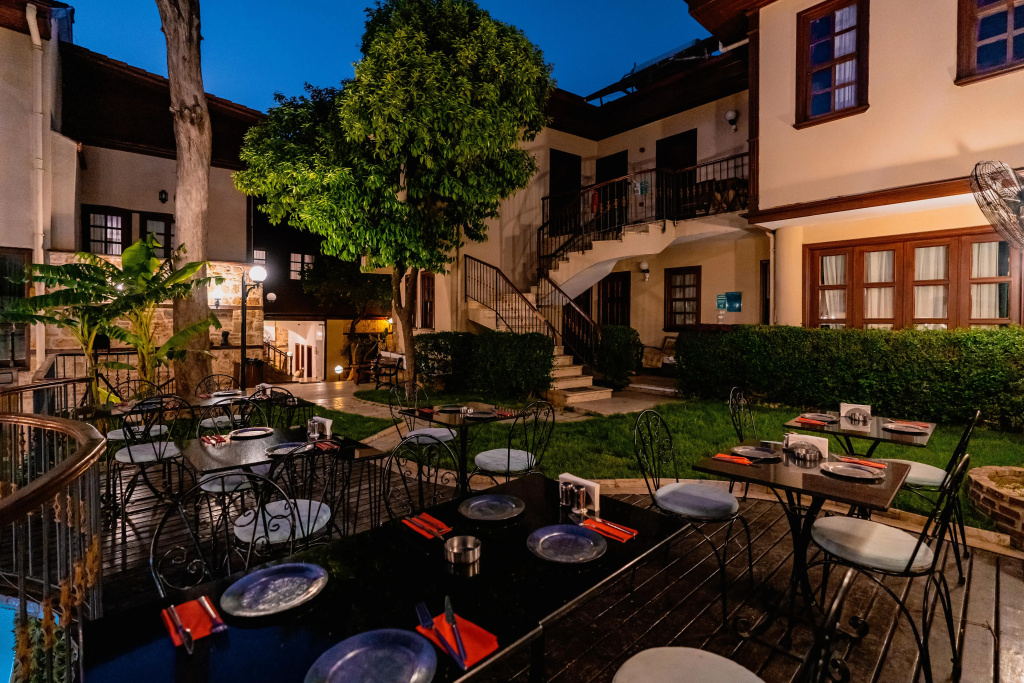 Отель Mediterra Art Hotel