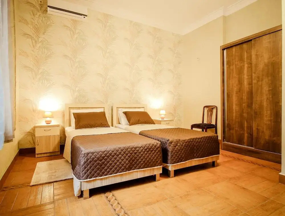 Hotel Tomas House