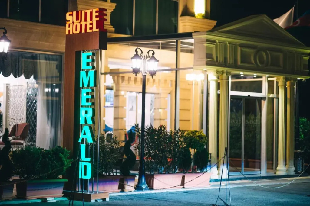 Emerald Suite Hotel