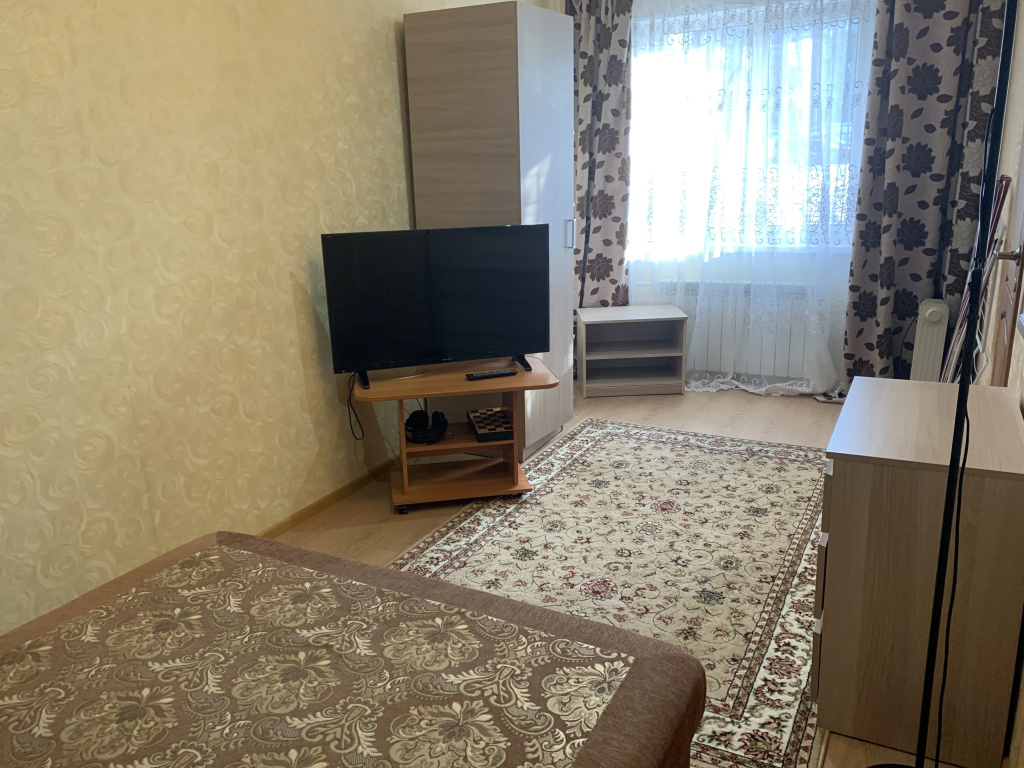 Квартира Двухкомнатная проспект Кирова 24Б