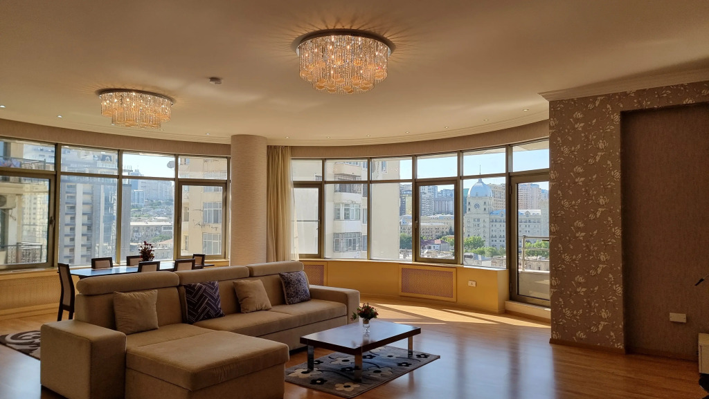 Апартаменты İSR Residence by Bakuapart