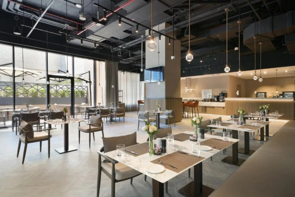 Cheval Maison - The Palm