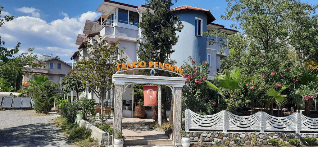 Tango Pension