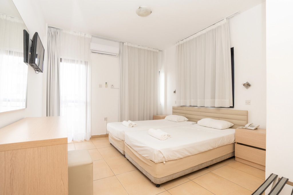 Flora Hotel Apartments
