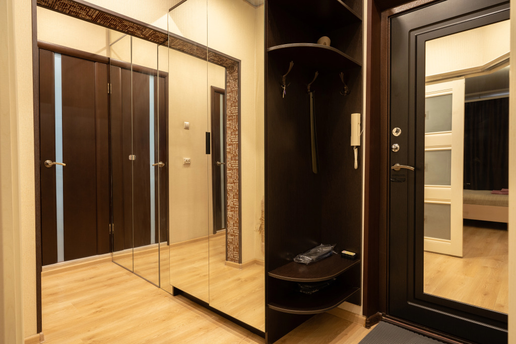 Квартира Righ Room двухкомнатная на Фомушина 6