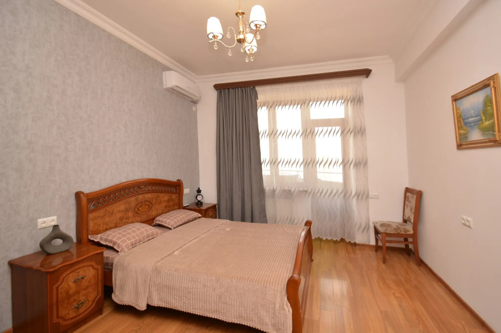 Квартира 3-комн на ул. Аргишти GL152