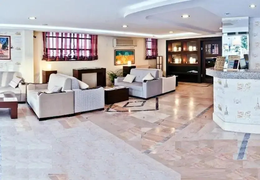 Tepe Hotel