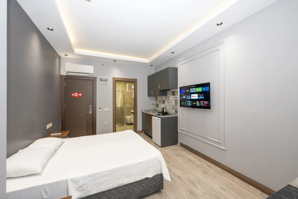 Отель Comfort Suites