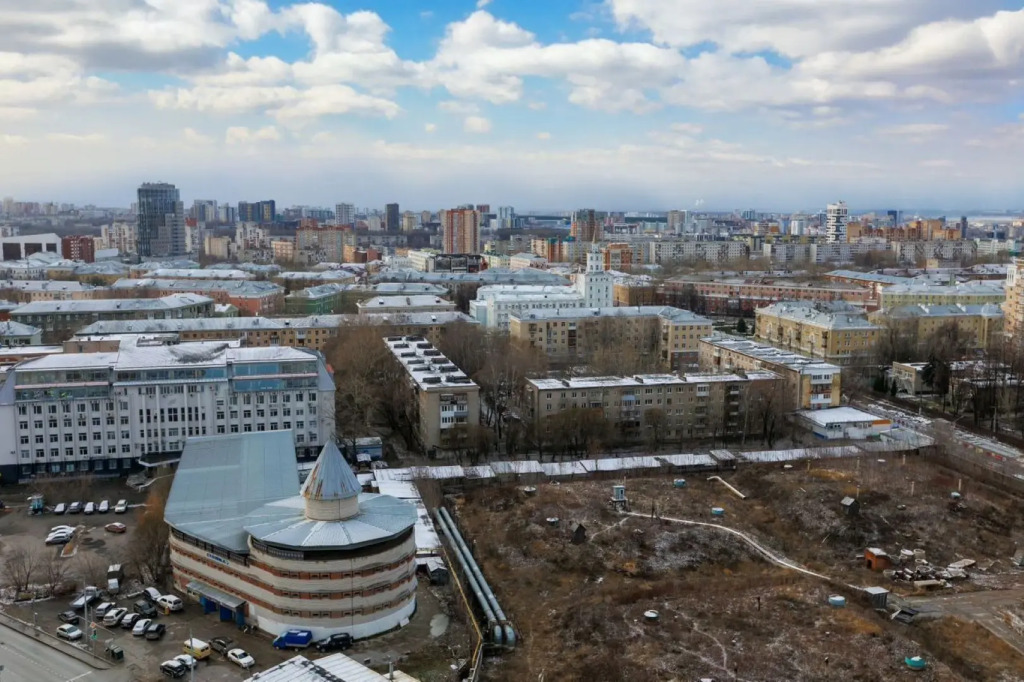 Квартира на 21 этаже с панорамным видом на центр Перми