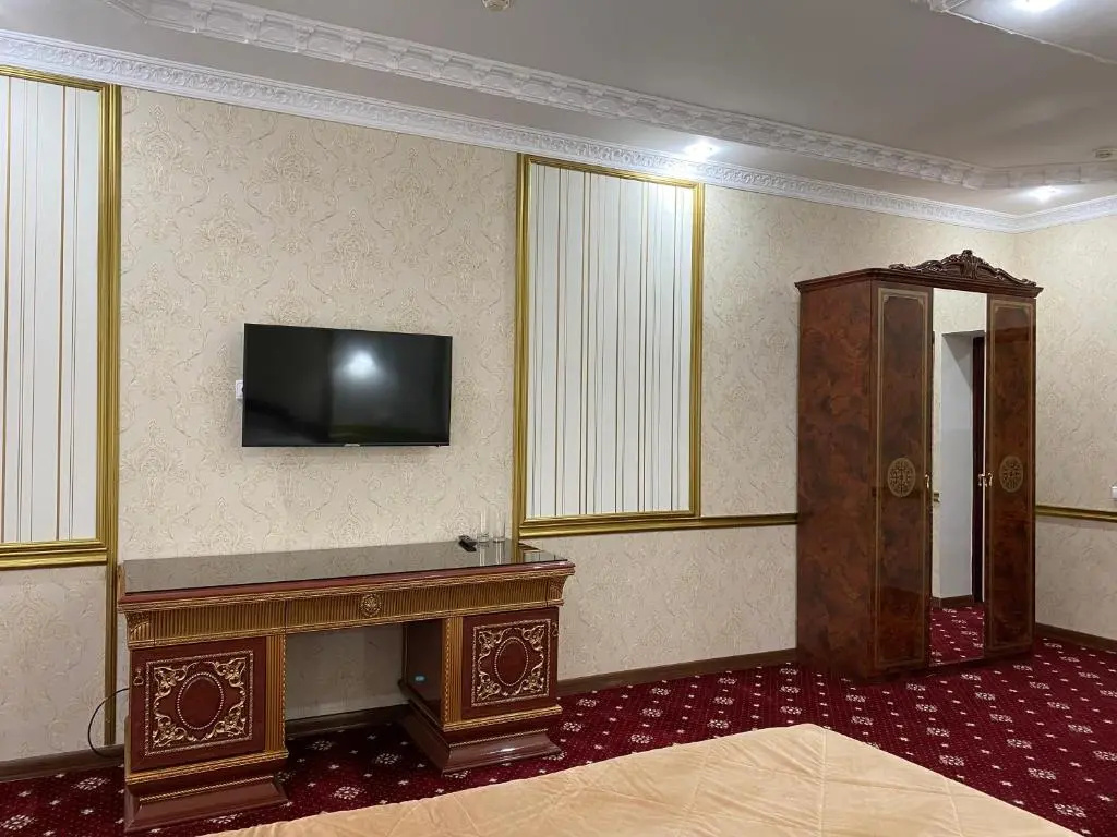 Lion Hotel