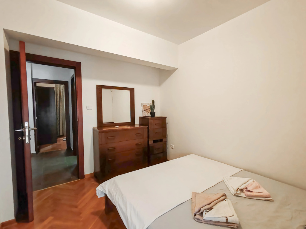 Квартира Sunny Three Bedroom