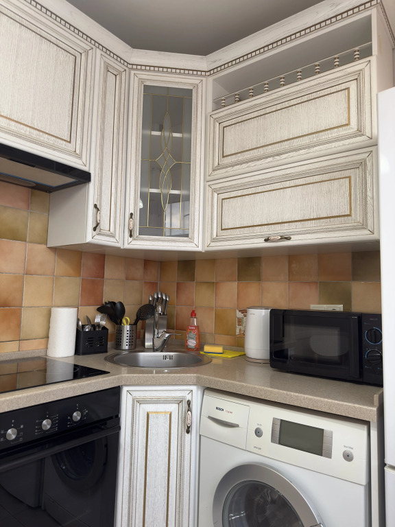 Ryadom S Onkologicheskim Tsentrom Flat