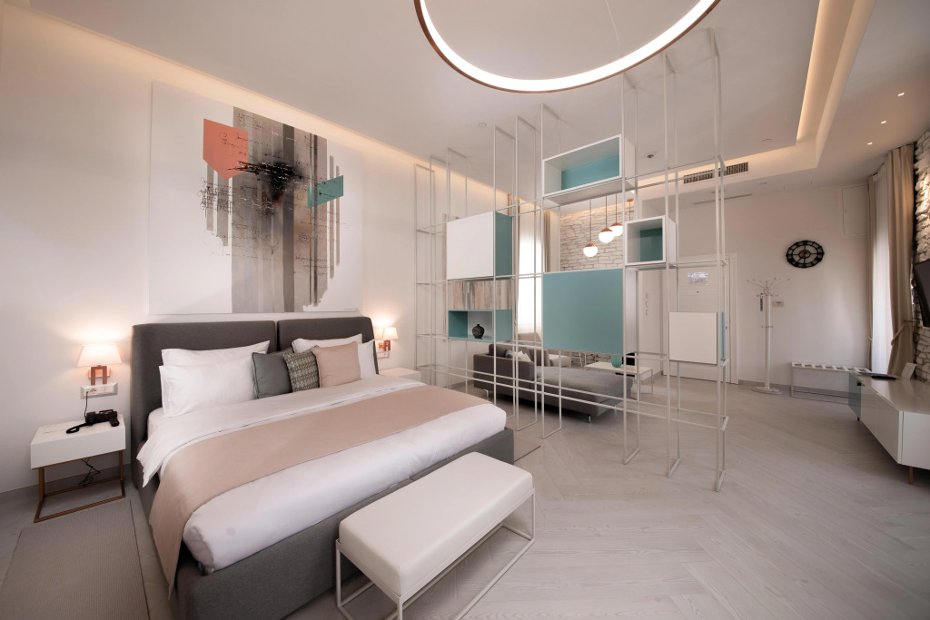Lazure Hotel & Marina