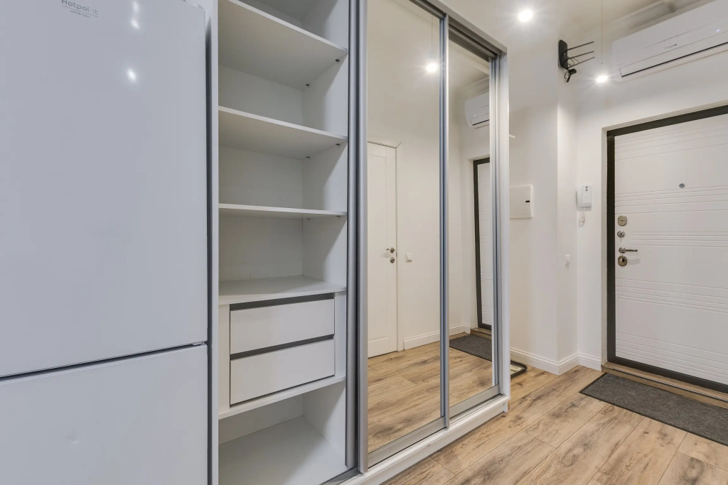 Апартаменты Стандартные с Красивым Видом и Балконом Business Apartments