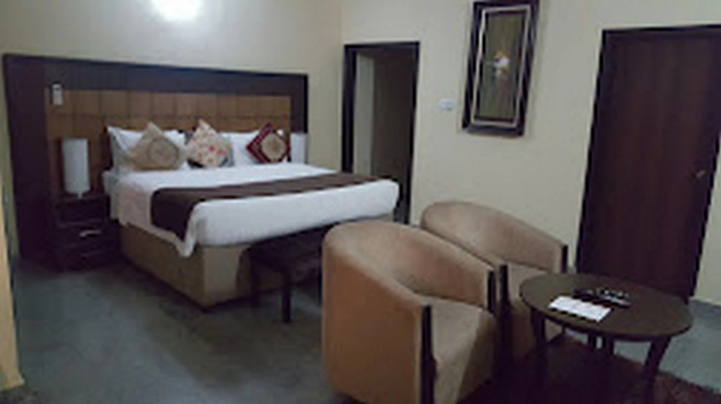 Nesville Suites