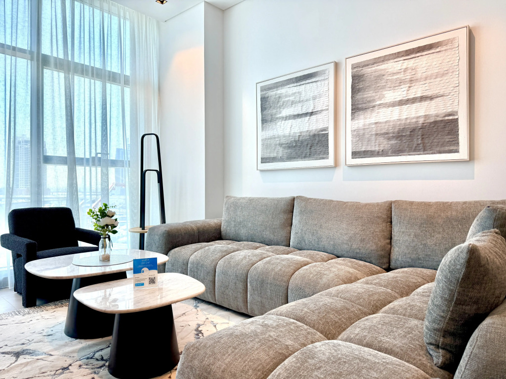 Апартаменты Vserve 1 BR Escape with City Views & Canal Vibes