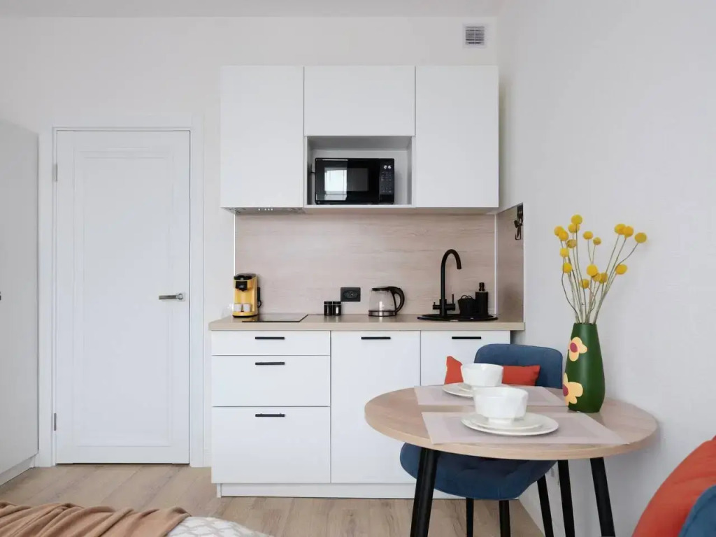 Квартира Teplo Apartments студия на Крузенштерна 4