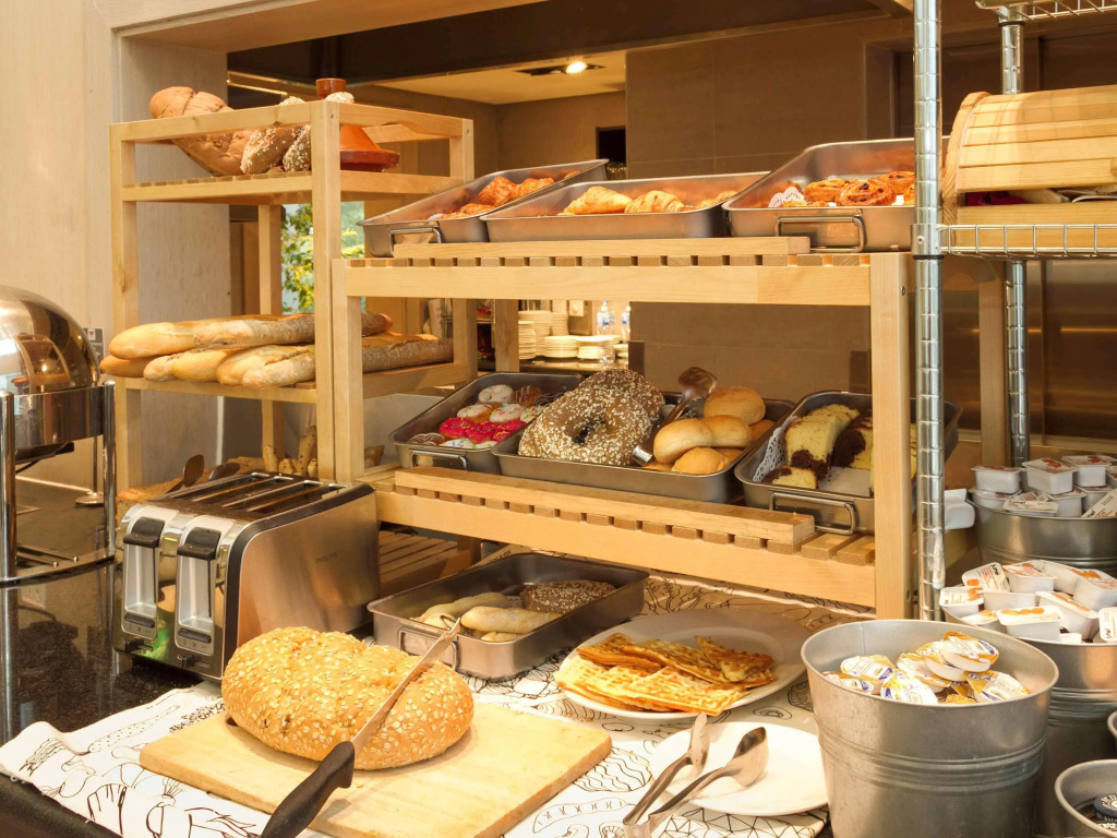 ibis Sharq Kuwait