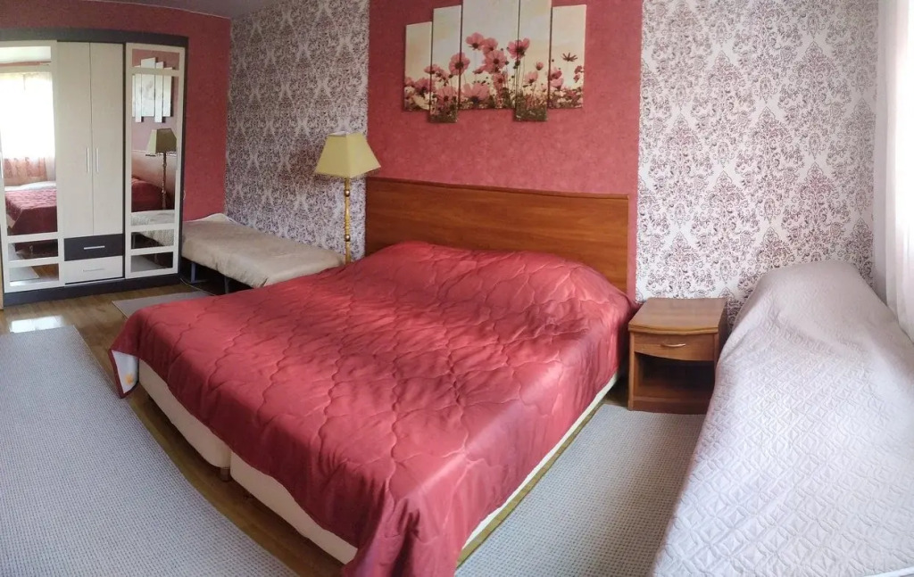 Guest House on Koroleva 32
