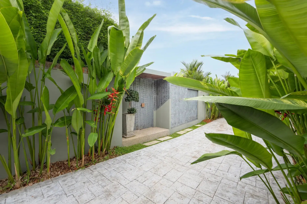 Solano Tropical 3BR Pool Villa at Bang Tao