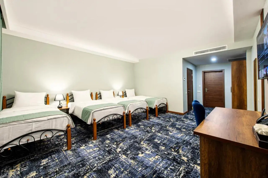Mirotel Hotel