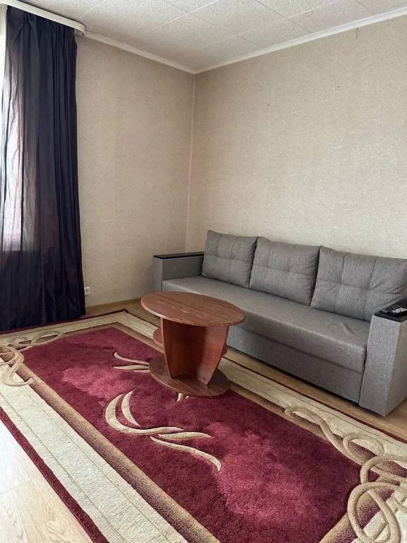 Квартира рядом с СК Заря