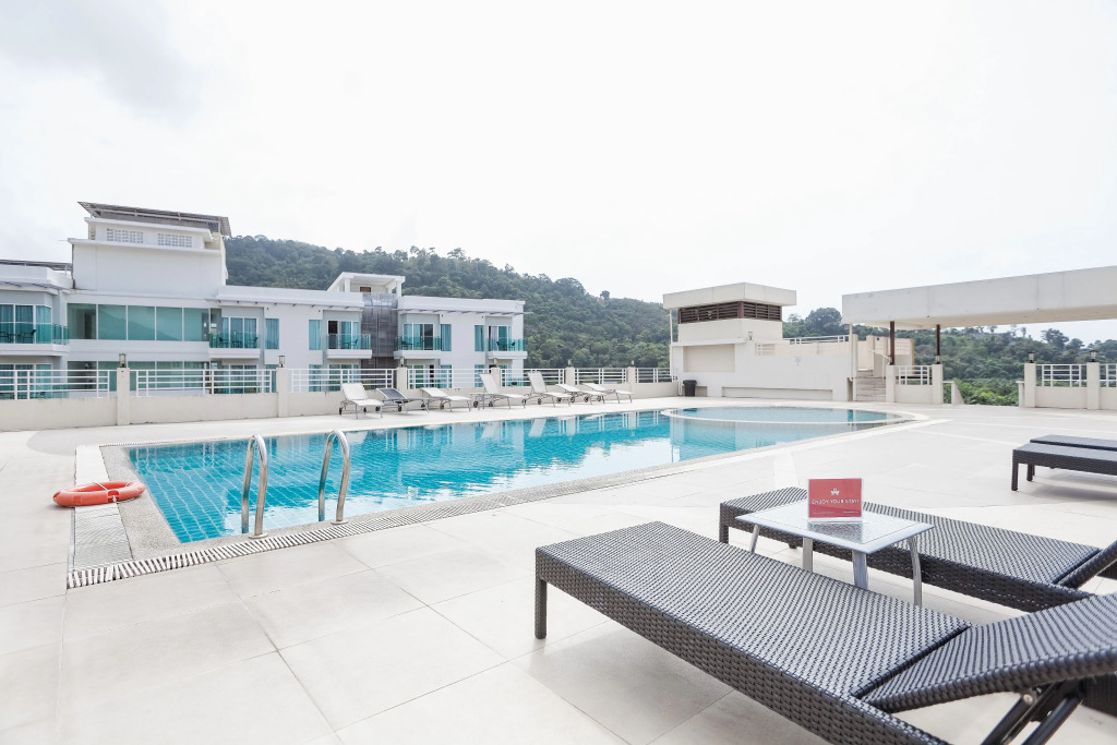 Отель ZEN Premium Marlin Plaza Patong