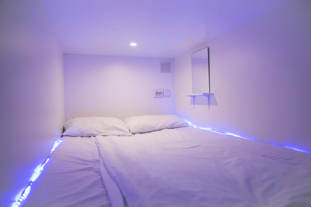 CUBE Capsule Hotel Куб Капсульный отель