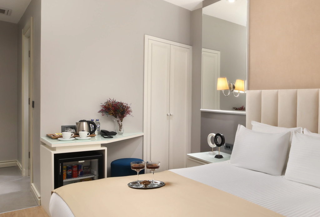 Ess Hotel