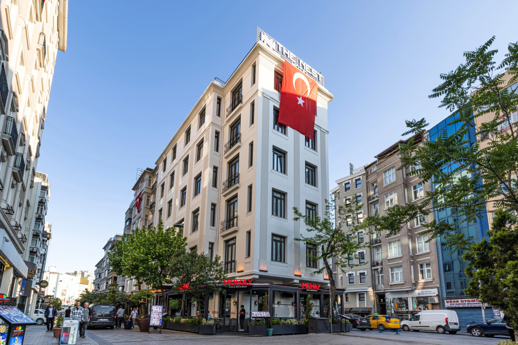 THE NEST HOTEL