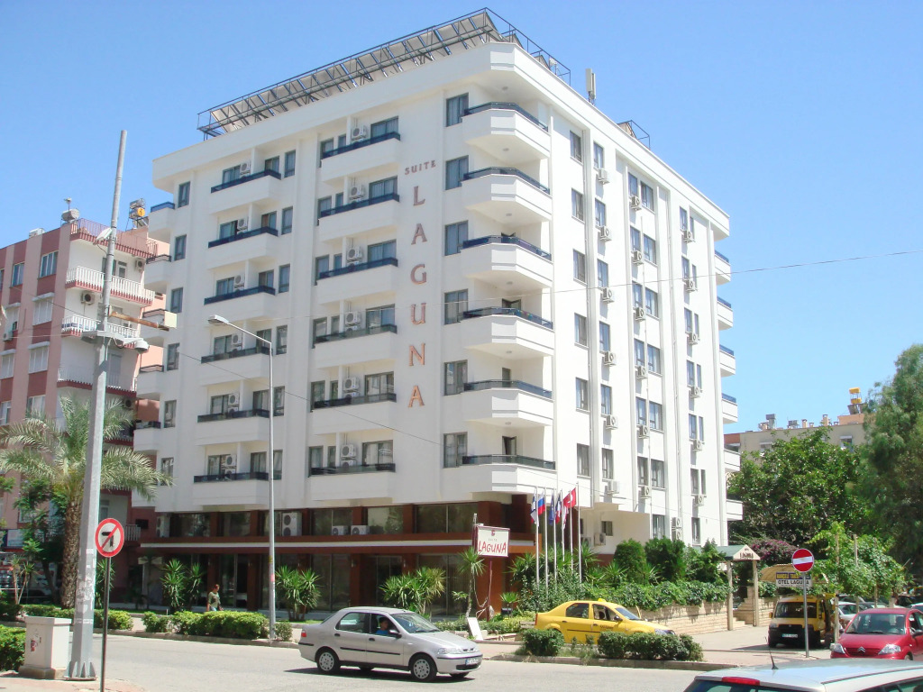 Отель Karael
